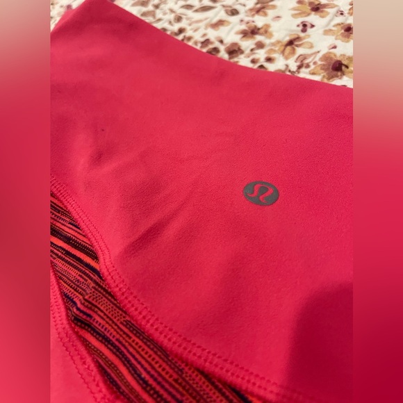 Lululemon Align Leggings Size 8 Barbie Boom Juice bright pink - Picture 8 of 12